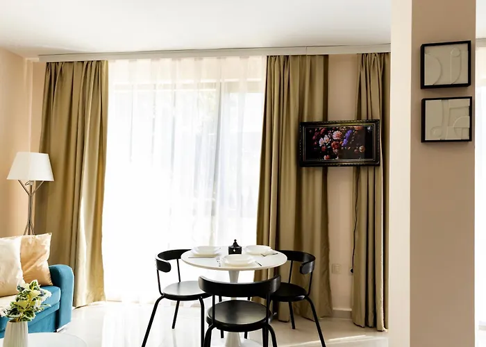 Hotel Rabi Park-view