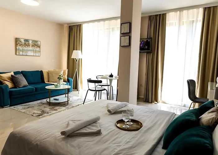 Rabi Park-view Hotell *