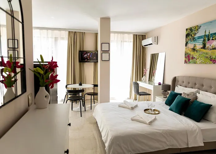 Hotel Rabi Park-view *